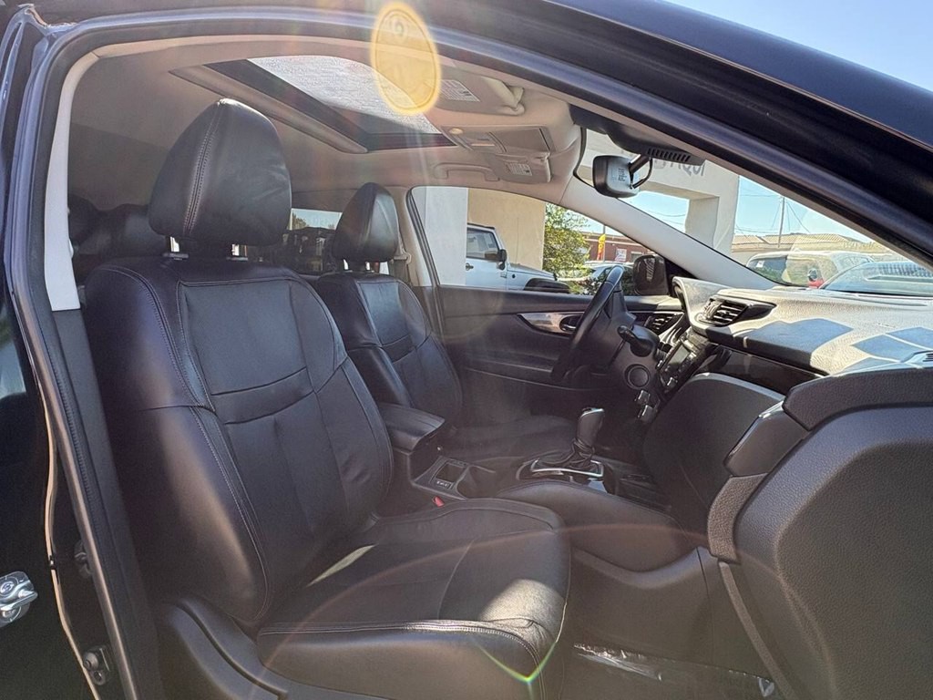 2019 Nissan Rogue Image 8