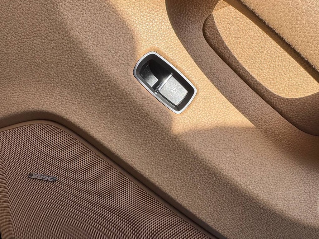 2014 Porsche Panamera Image 15