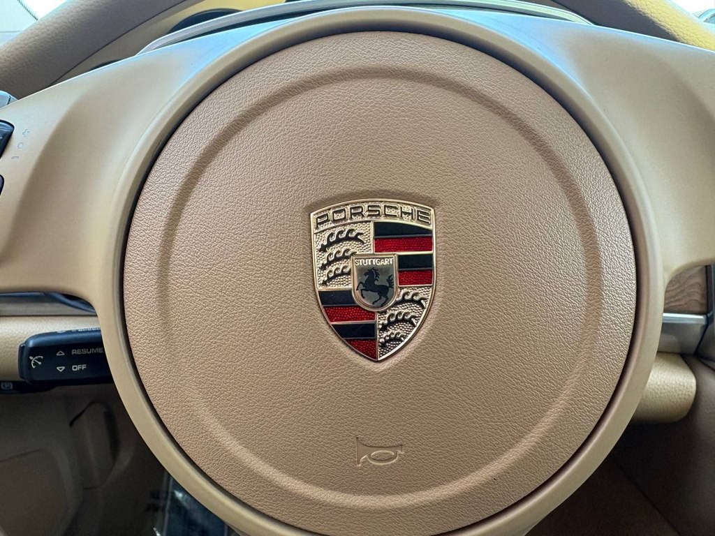 2014 Porsche Panamera Image 28