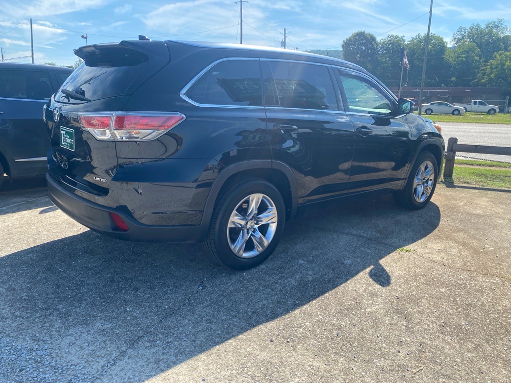 2015 Toyota Highlander Image 4