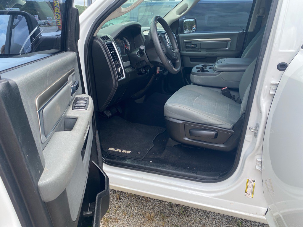 2019 RAM 1500 Image 6