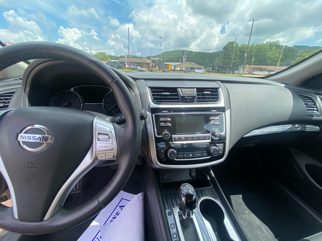 2018 Nissan Altima Image 5