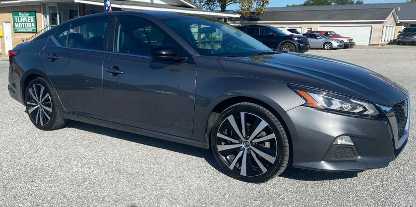 2020 Nissan Altima Image 2