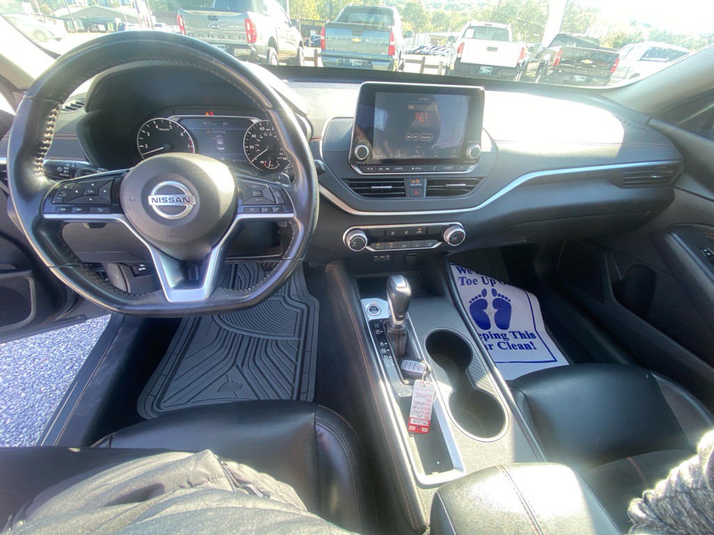 2020 Nissan Altima Image 6