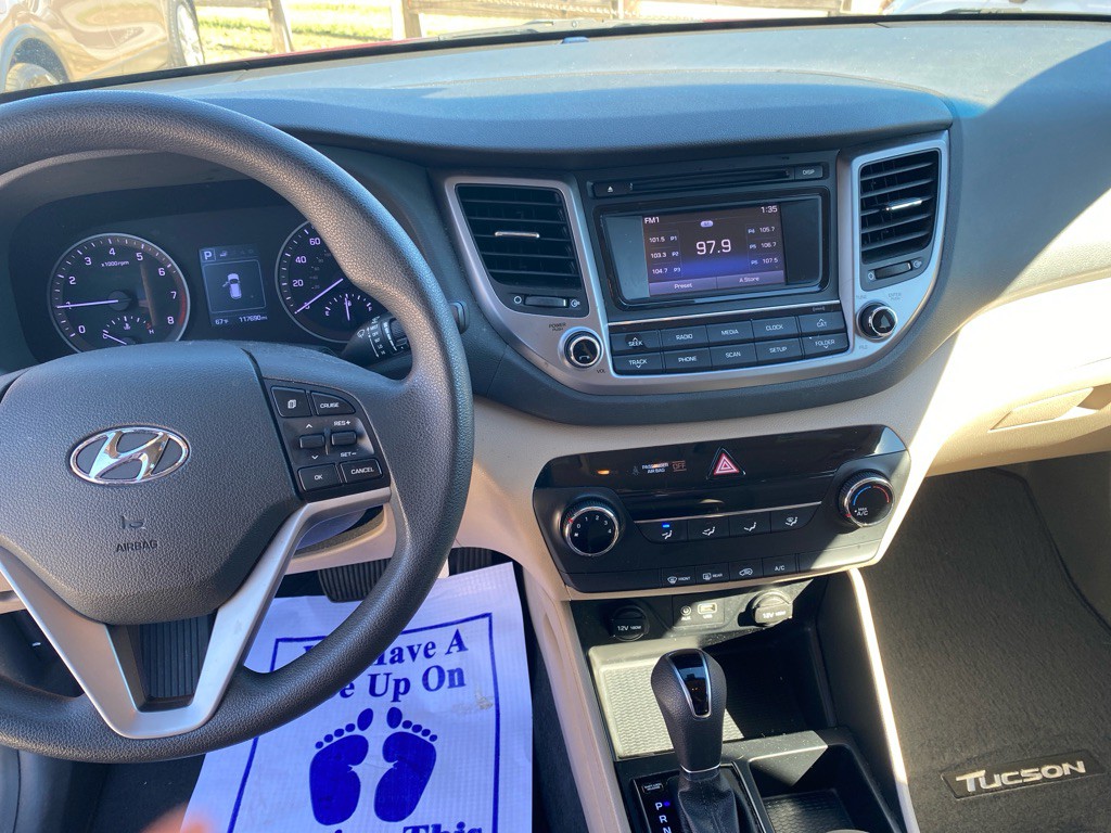 2017 Hyundai Tucson Image 6