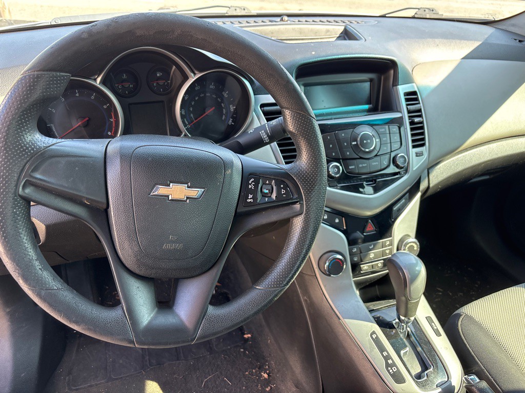 2014 Chevrolet Cruze Image 5