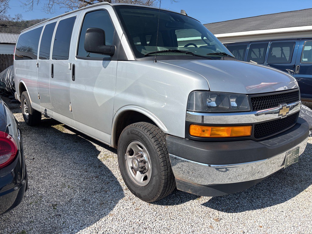 2020 Chevrolet Express Image 2