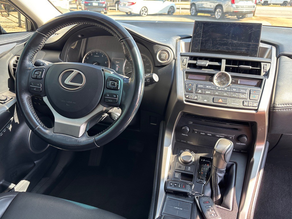 2016 Lexus NX 200t Image 6