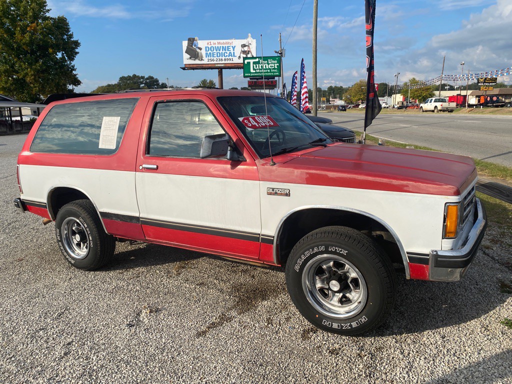 1988 Chevrolet Blazer Image 2