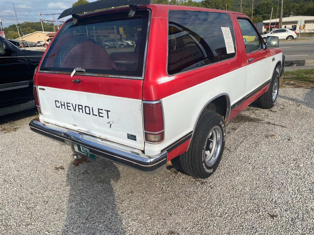 1988 Chevrolet Blazer Image 4
