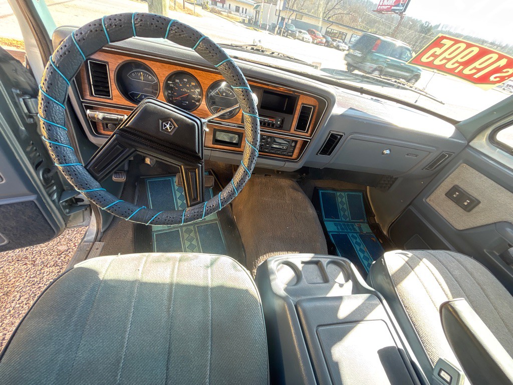 1987 Dodge Charger Image 7