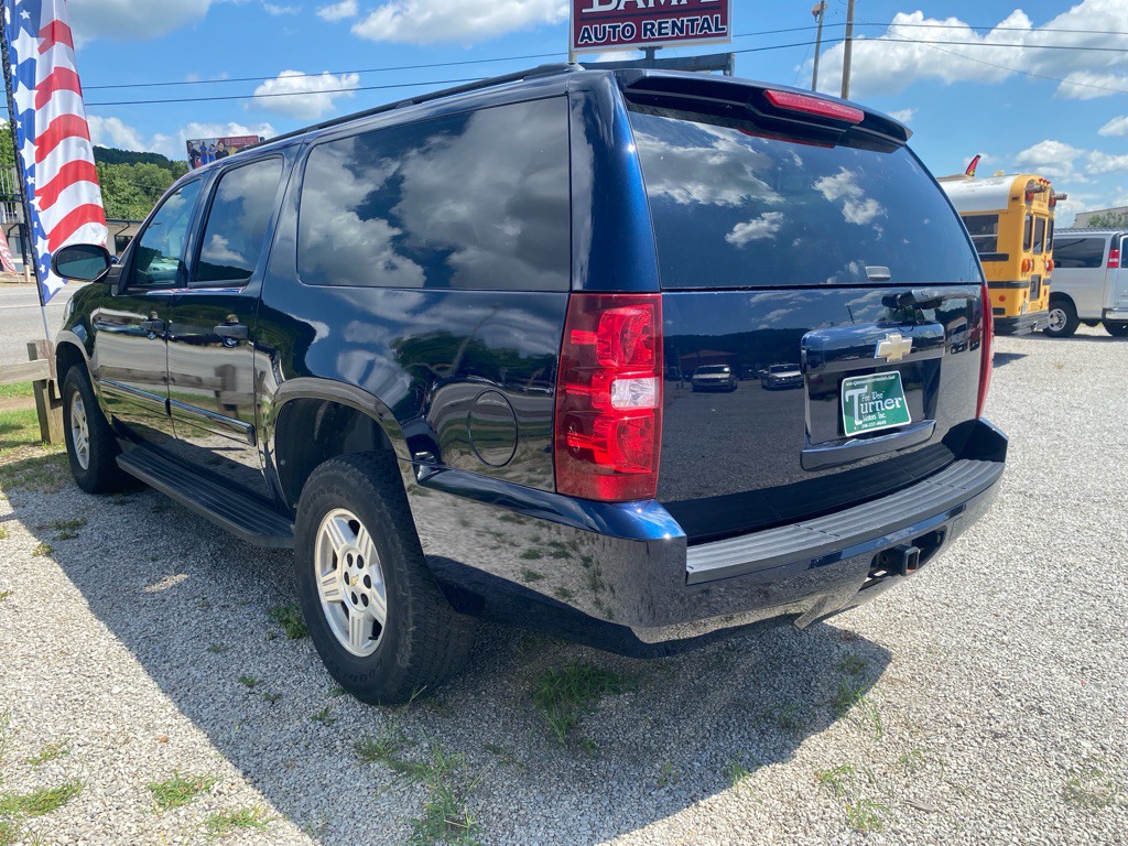 2008 Chevrolet Suburban Image 4