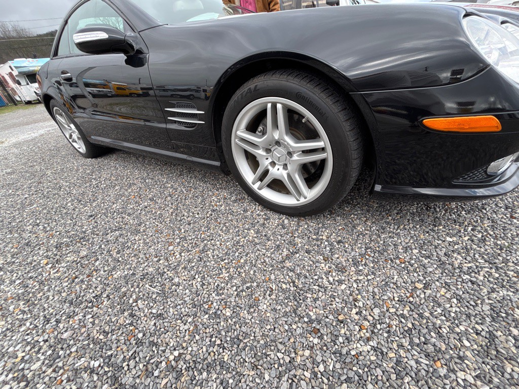 2008 Mercedes-Benz SL-Class Image 4