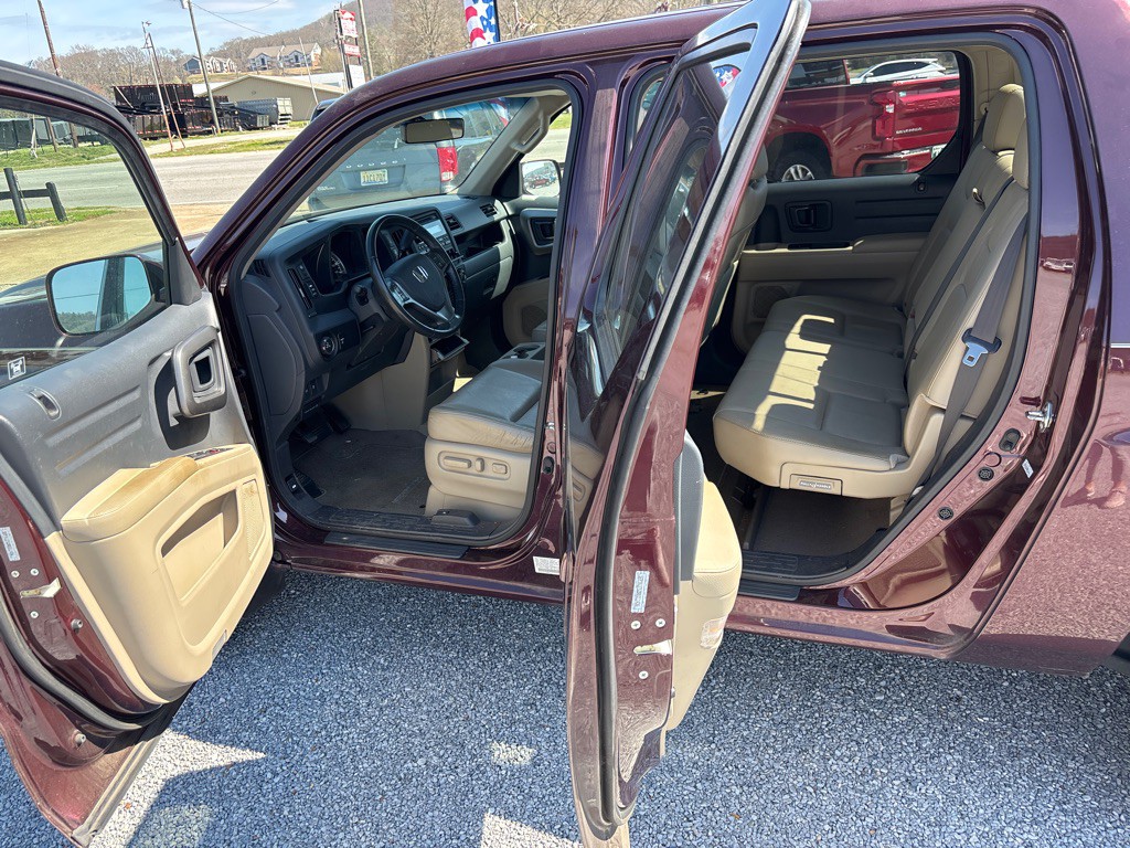 2011 Honda Ridgeline Image 3