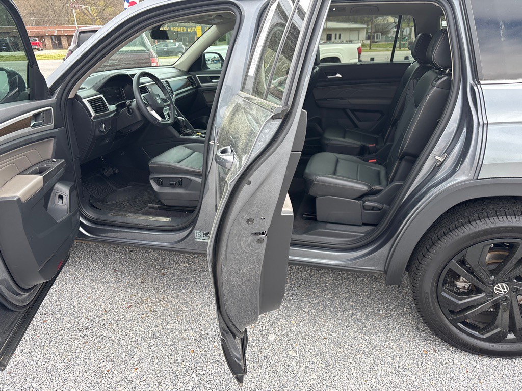 2022 Volkswagen Atlas Image 4