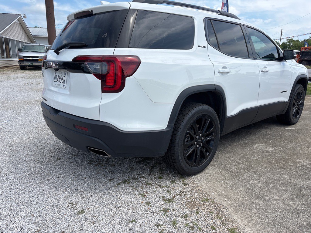 2022 GMC Acadia Image 3