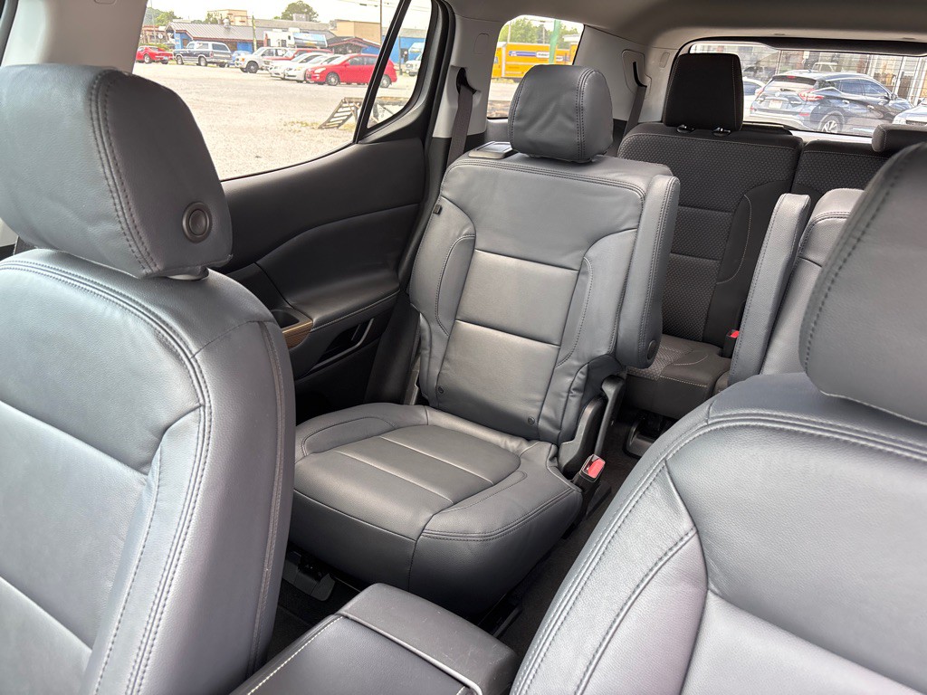 2022 GMC Acadia Image 5