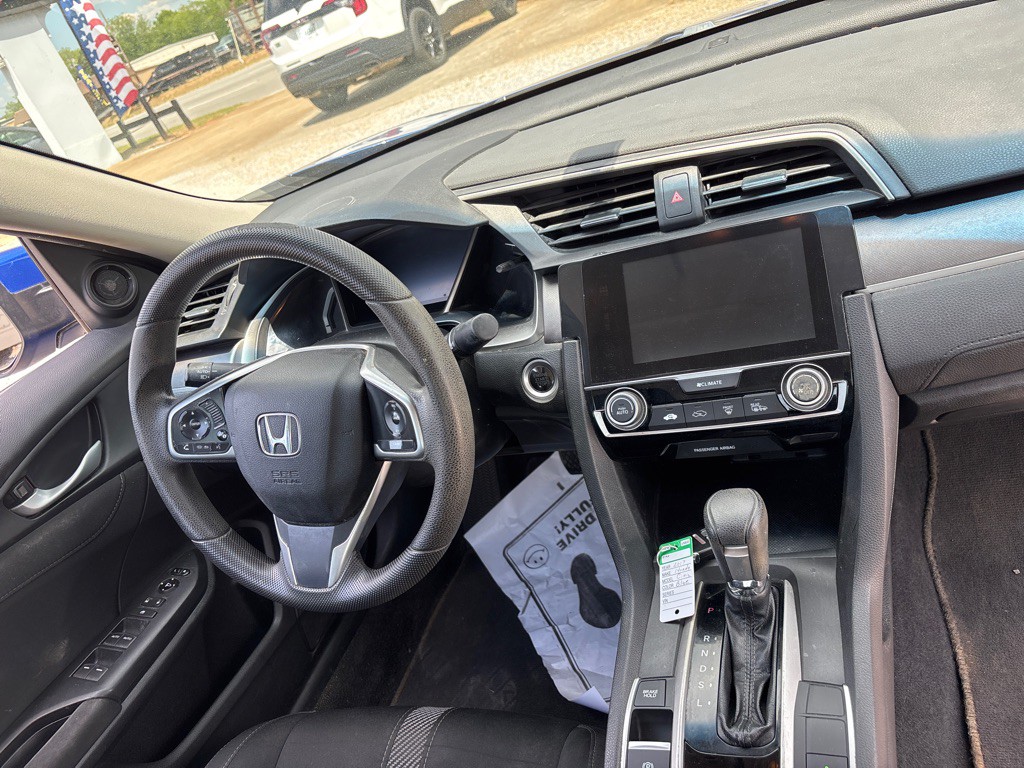 2017 Honda Civic Image 6