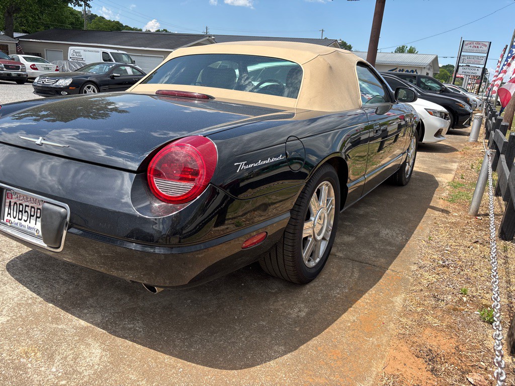 2005 Ford Thunderbird Image 3