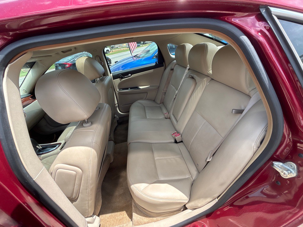 2011 Chevrolet Impala Image 5