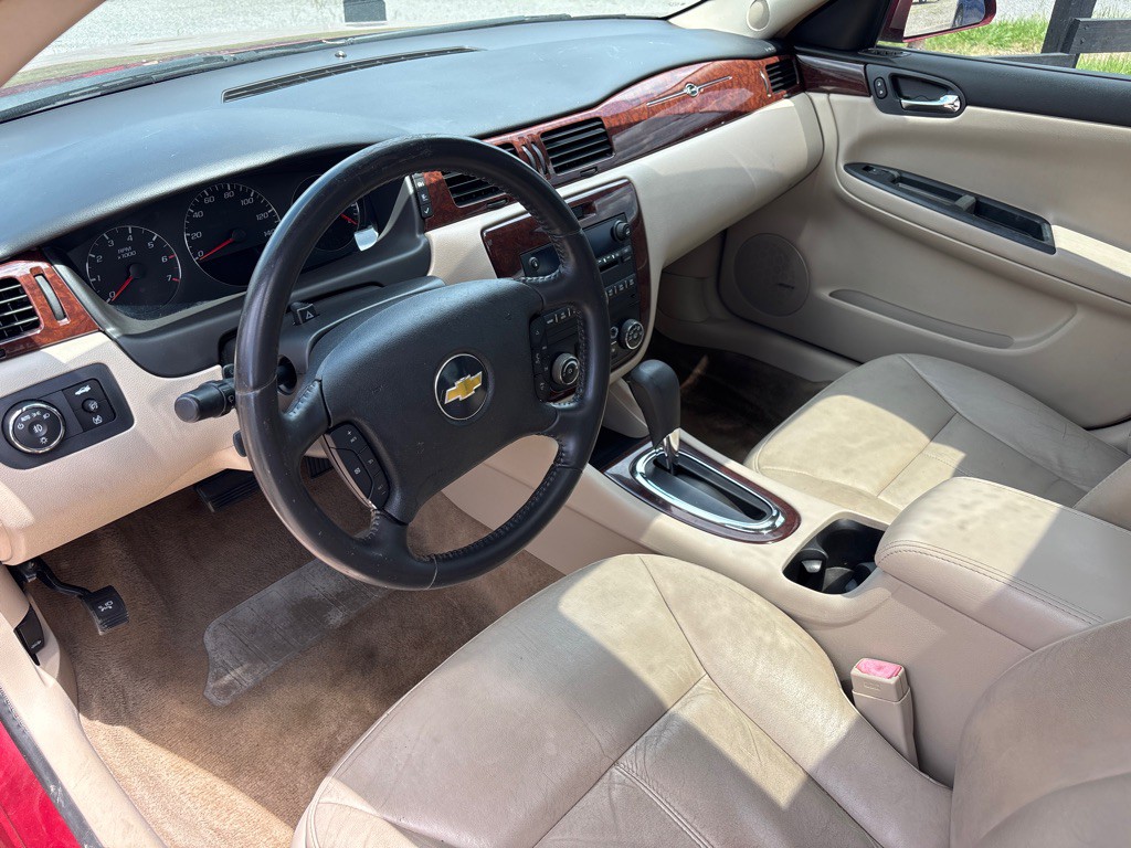 2011 Chevrolet Impala Image 6