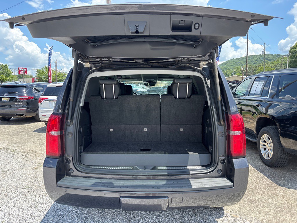 2017 Chevrolet Tahoe Image 4