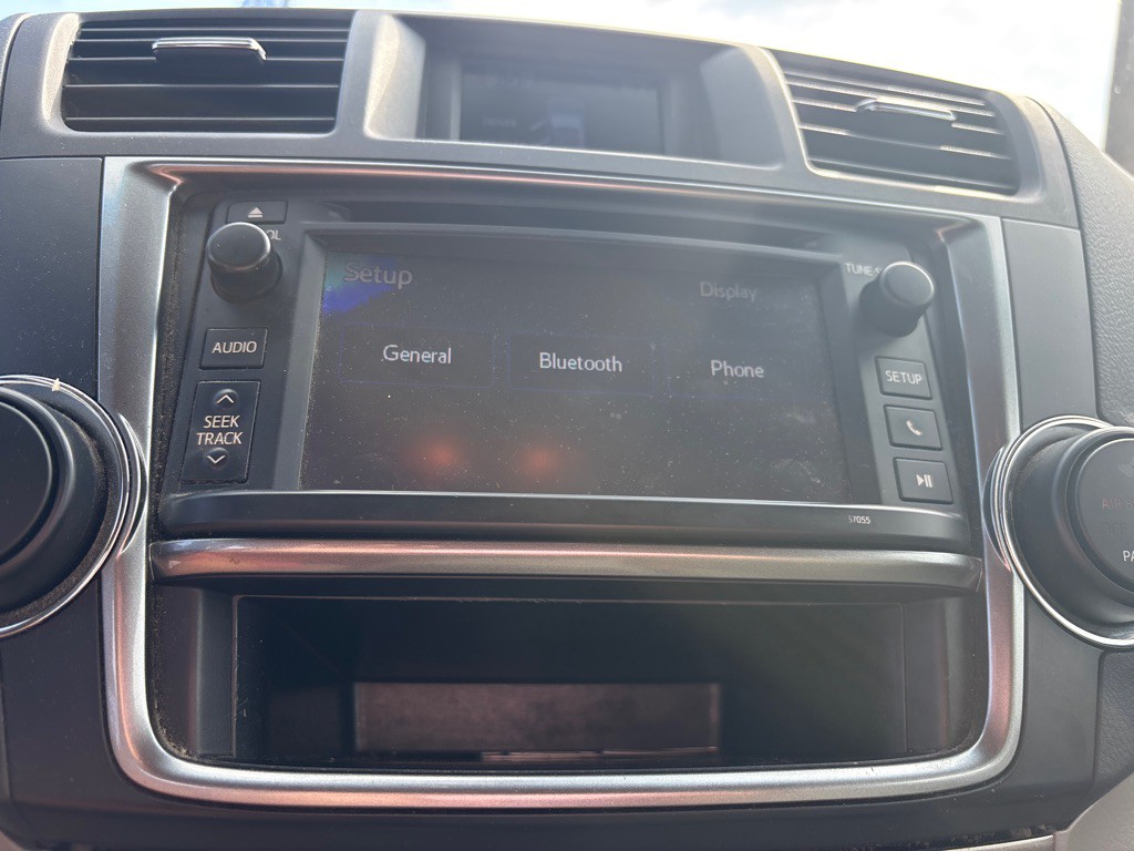 2013 Toyota Highlander Image 8