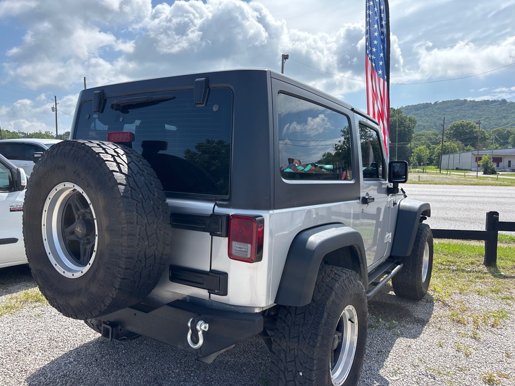 2012 Jeep Wrangler Image 4