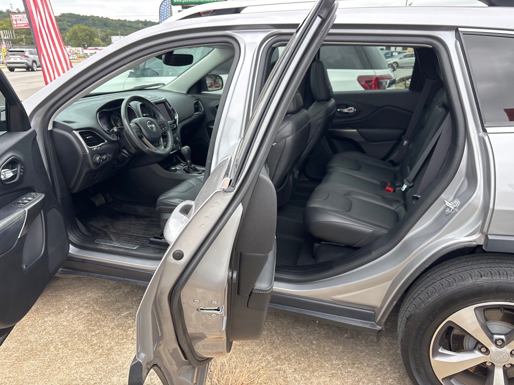 2021 Jeep Cherokee Image 5