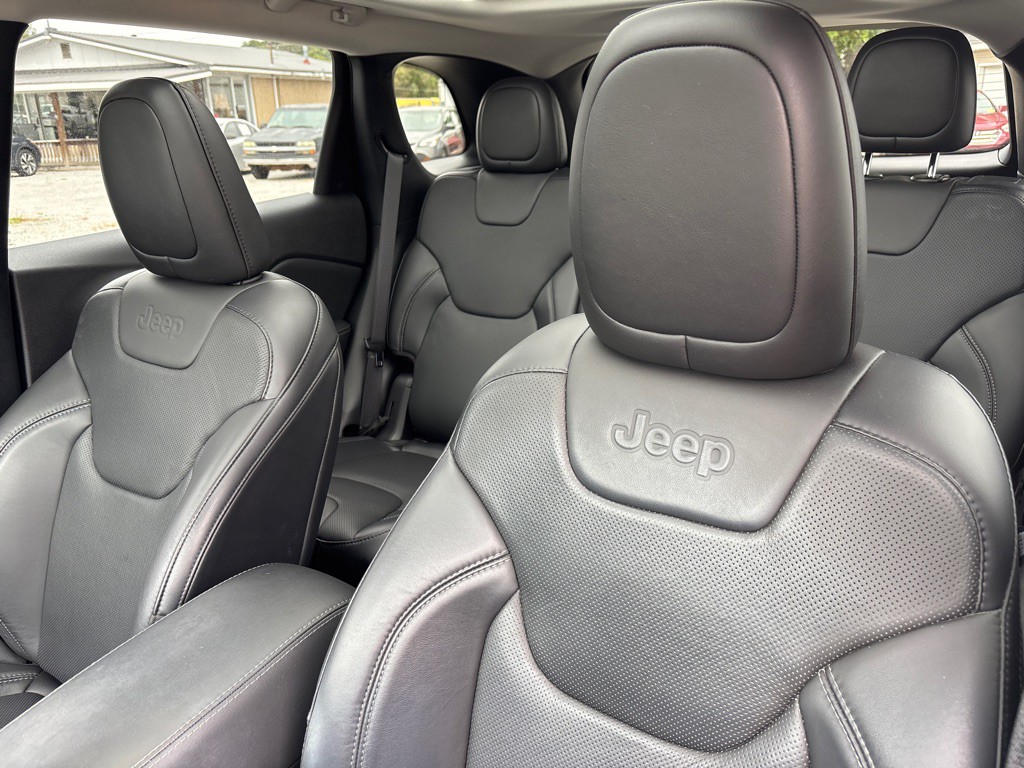 2021 Jeep Cherokee Image 6