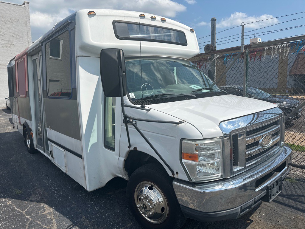 2012 Ford Econoline E450 SUPER DUTY CUTAWAY
