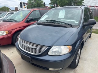 Image for 2001 Chrysler Town & Country LXI ID: 5991447