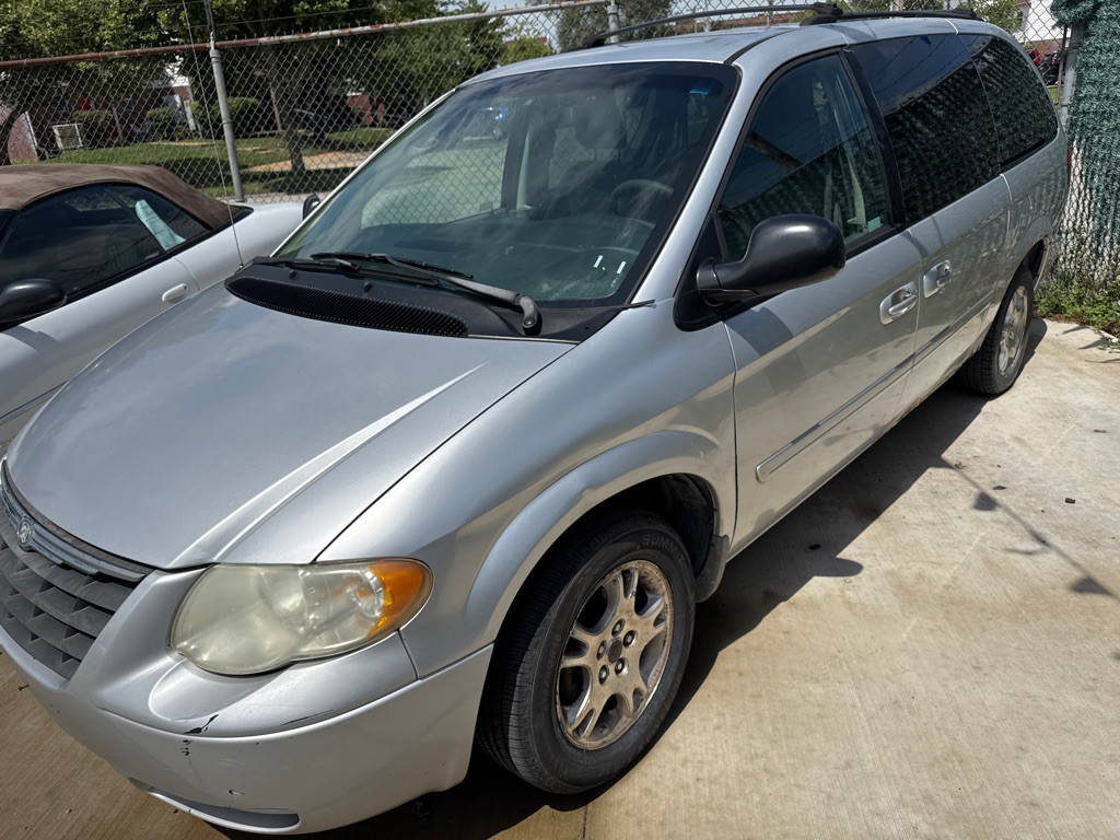 2007 Chrysler Town & Country LX