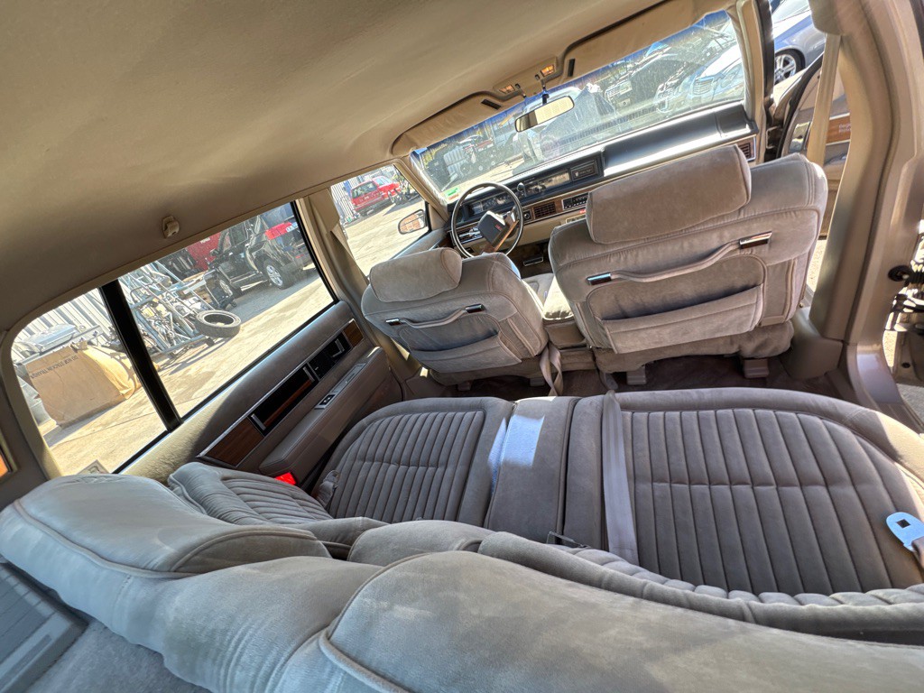 1985 Oldsmobile 98 Image 7
