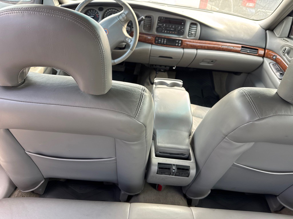 2002 Buick LeSabre Image 2
