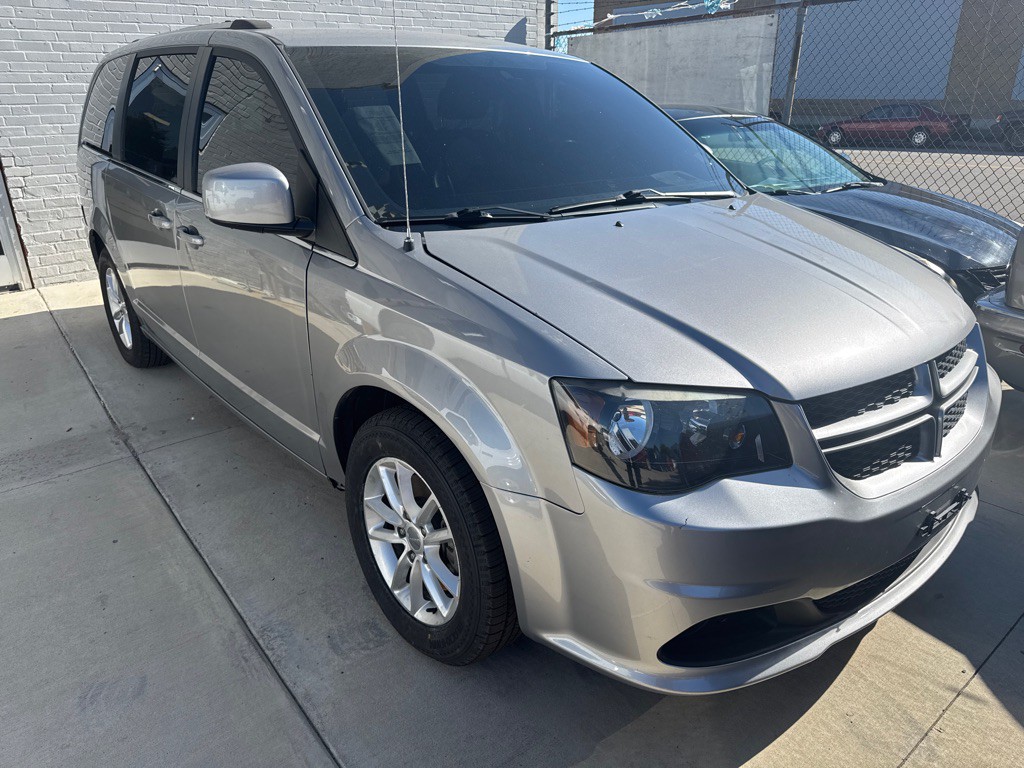 2018 Dodge Grand Caravan Image 1