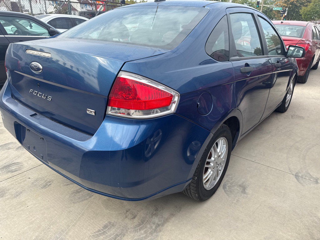 2009 Ford Focus Image 2