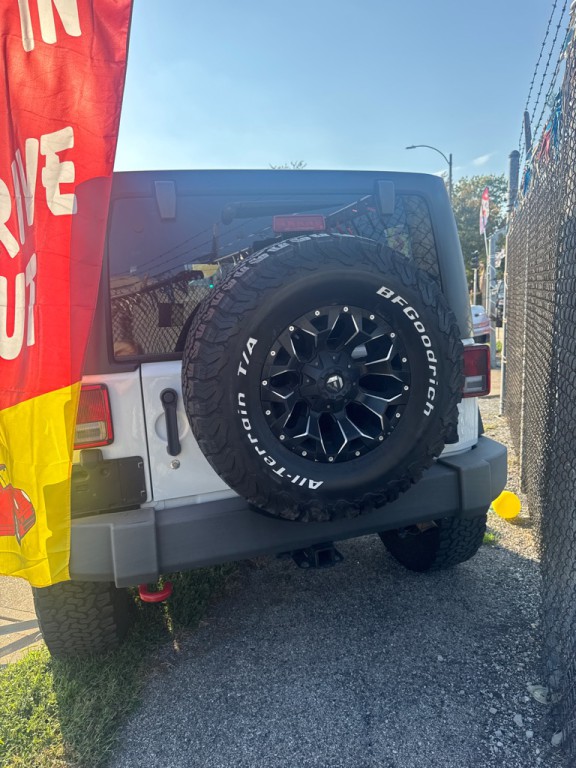 2016 Jeep Wrangler Unlimited Image 2