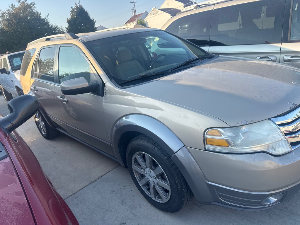 2008 Ford Taurus Image 2