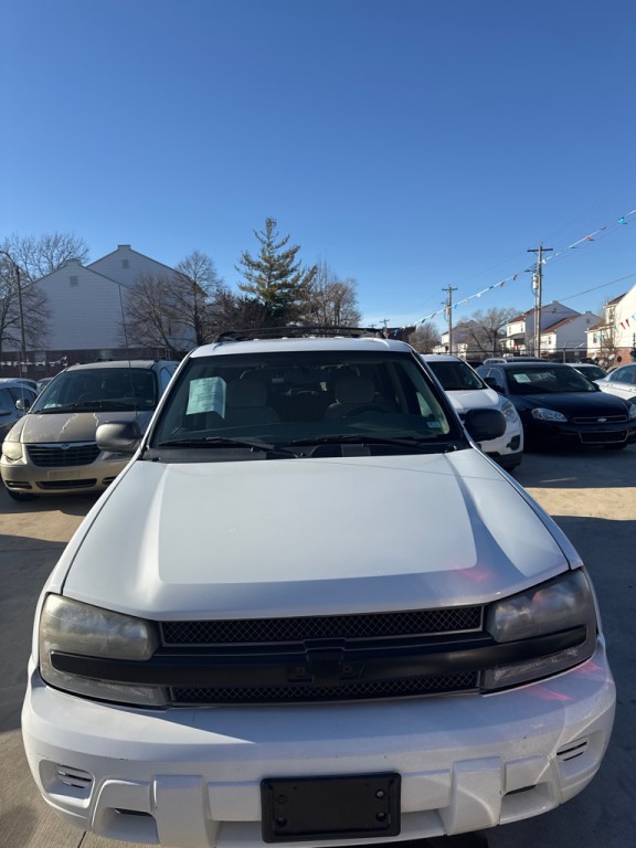 2008 Chevrolet Trailblazer Image 1