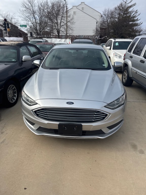 2017 Ford Fusion Image 1
