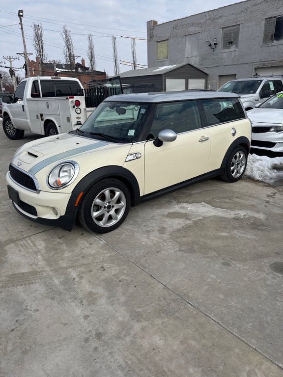 2008 MINI Cooper Image 2