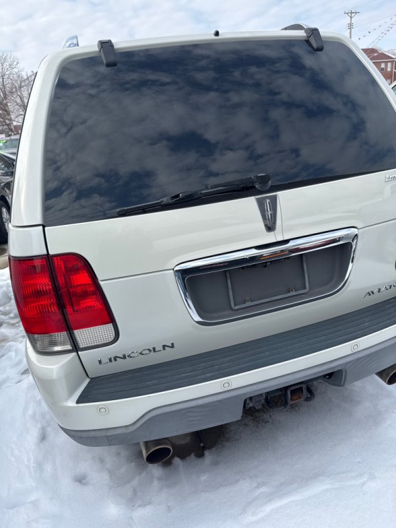 2004 Lincoln Aviator Image 4