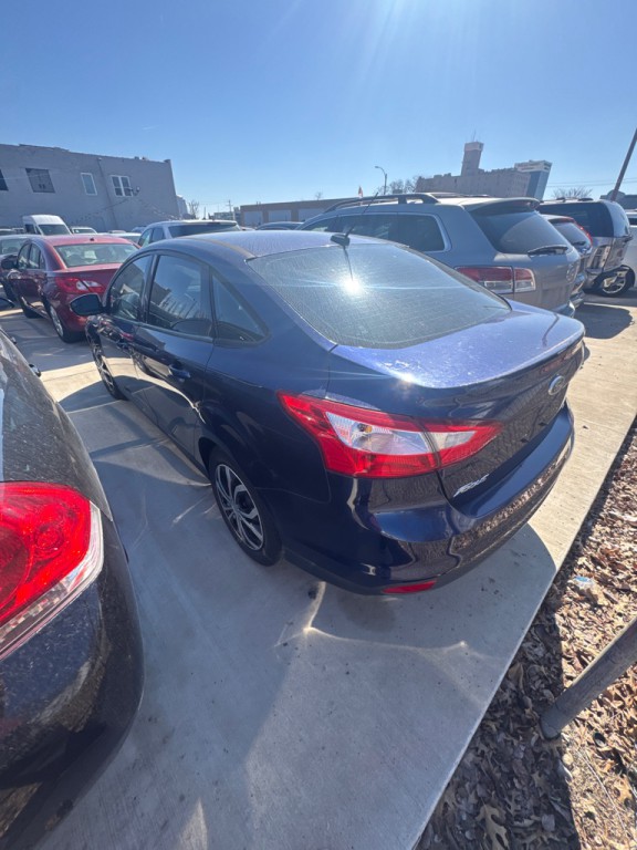 2012 Ford Focus Image 2