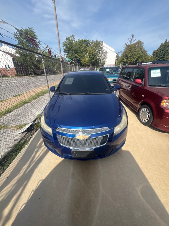 2012 Chevrolet Cruze Image 1