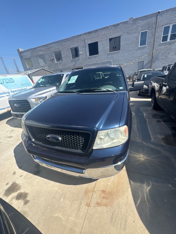 2004 Ford F-150 Image 1