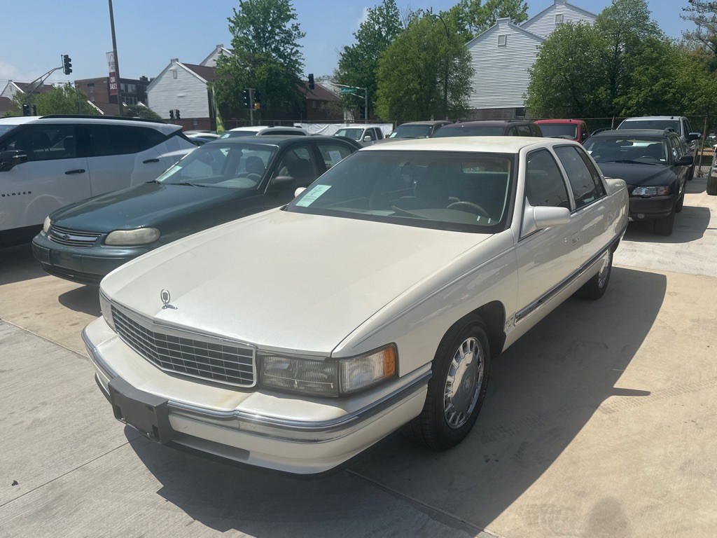 1996 Cadillac DeVille Image 1
