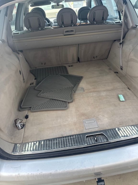 2004 Mercedes-Benz E-Class Image 5