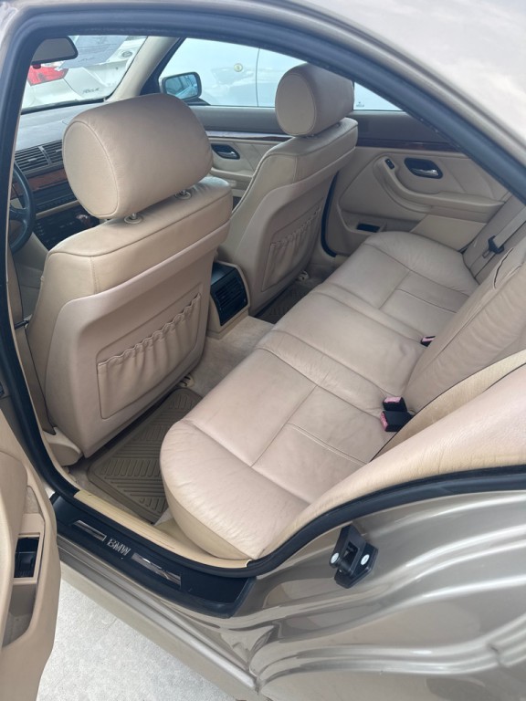 2000 BMW 5 Series Image 4