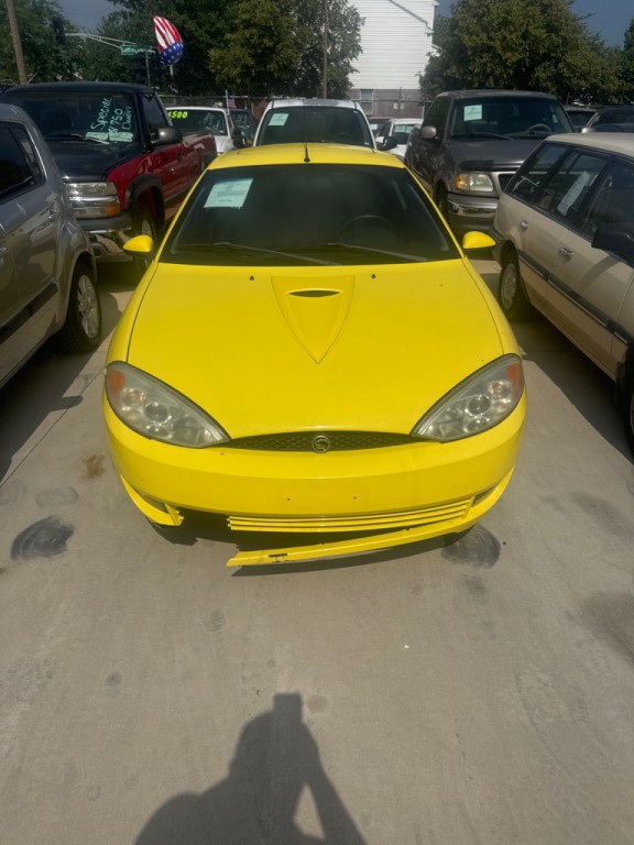 2001 Mercury Cougar Image 1